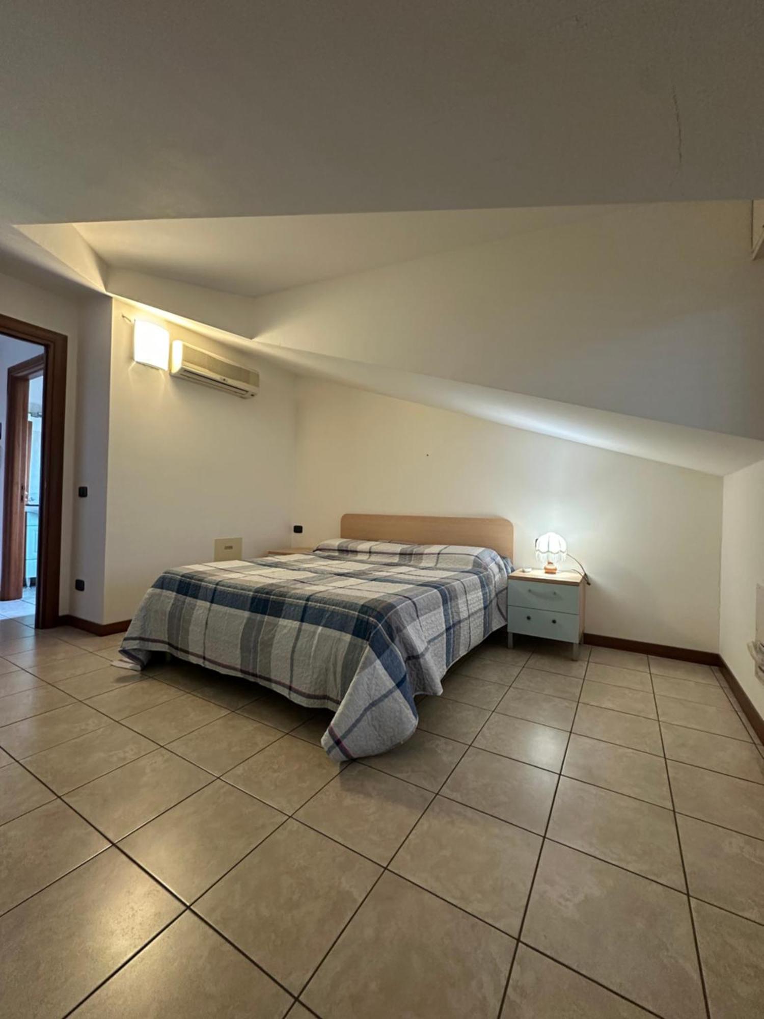 Holiday Hotel
